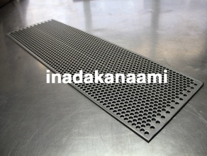 ステンレス 4.5TX8DX10P 60度千鳥 パンチングメタルイメ-ジ画像 ステンレス 4.5TX8DX10P 60度千鳥 パンチングメタルイメ-ジ画像