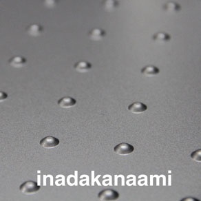 エンボスパンチングメタル金型　6φ　斜めから見た画像